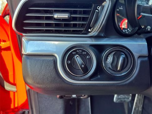 Used 2013 Porsche 911 Carrera image 15