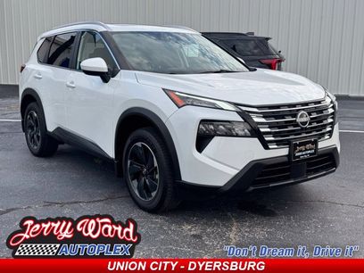 Used 2025 Nissan Rogue SV w/ SV Premium Package