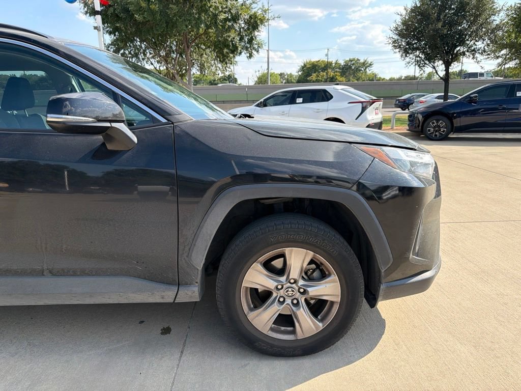 Used 2023 Toyota RAV4 XLE FWD image 6