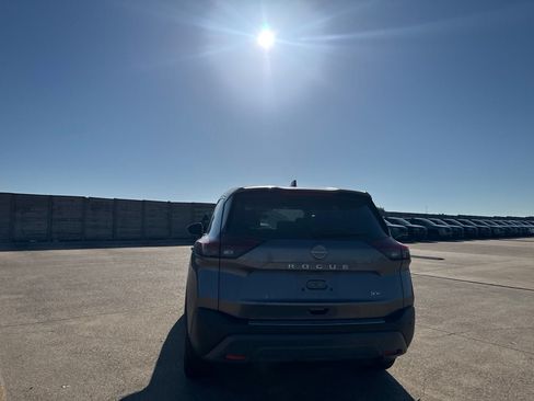 Certified 2023 Nissan Rogue SV FWD image 19