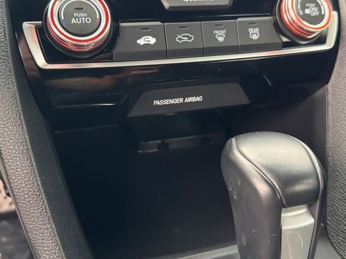 Used 2019 Honda Civic Sport image 25
