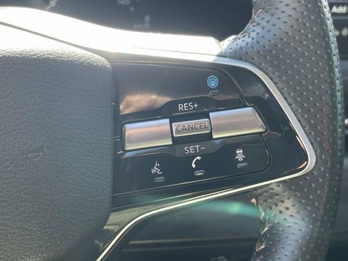 Certified 2023 Nissan Ariya FWD image 23