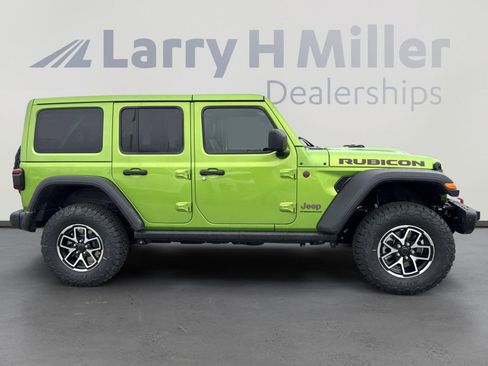 New 2025 Jeep Wrangler Unlimited Rubicon w/ Steel Bumper Group image 9