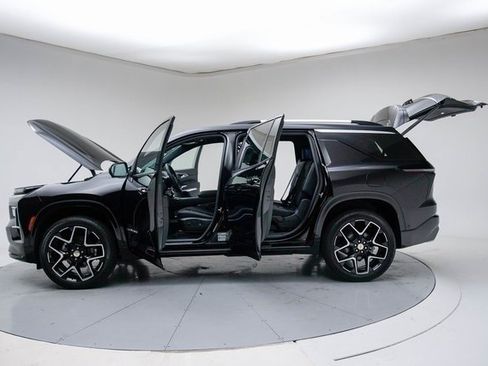 New 2026 Chevrolet Traverse High Country image 19