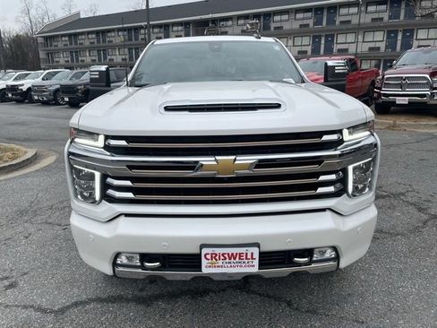Used 2022 Chevrolet Silverado 2500 High Country w/ Technology Package image 8