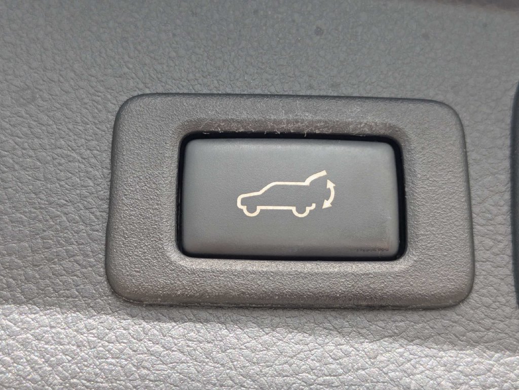 Used 2018 Subaru Forester 2.5i Touring w/ Popular Package #3B AWD/4WD image 14