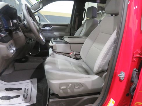 Used 2023 GMC Sierra 1500 SLE AWD/4WD image 11