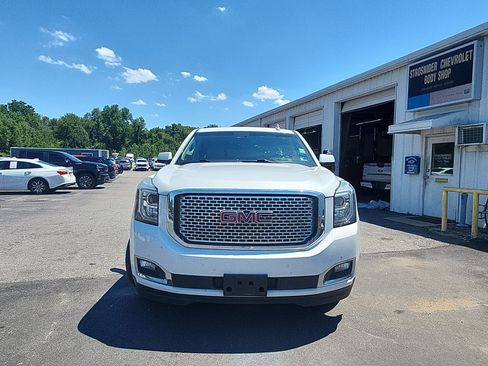 Used 2017 GMC Yukon XL Denali w/ Open Road Package RWD image 8