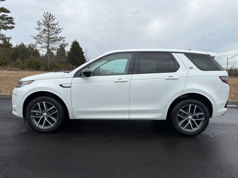 Used 2024 Land Rover Discovery Sport S image 2