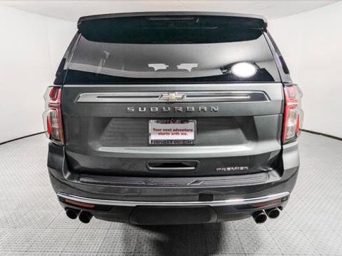 Used 2023 Chevrolet Suburban Premier image 7
