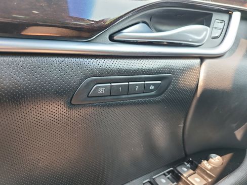 Used 2015 Cadillac XTS Luxury FWD image 15