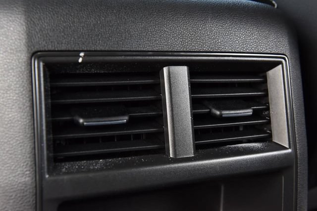 Certified 2023 Volkswagen Atlas Cross Sport SE w/ Panoramic Sunroof Package AWD/4WD image 23