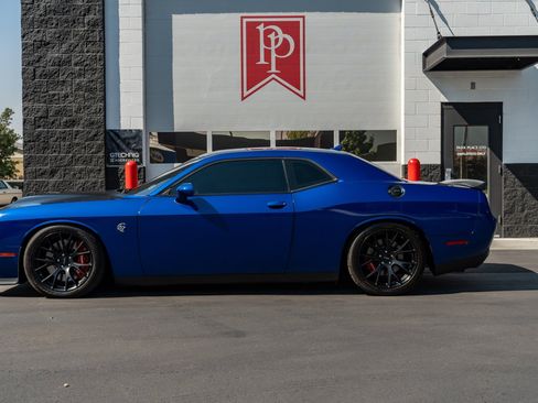 Used 2019 Dodge Challenger SRT Hellcat w/ Laguna Leather Package RWD image 45