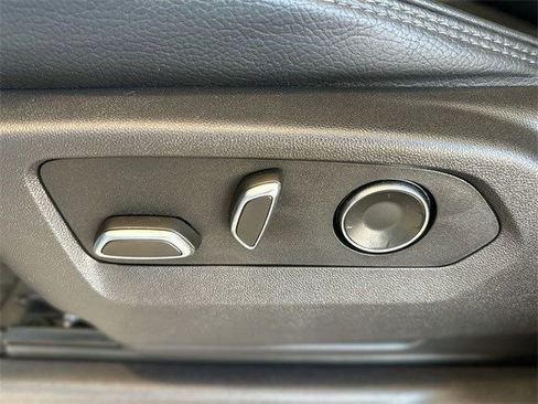 Used 2024 GMC Sierra 2500 Denali w/ Denali Reserve Package image 13