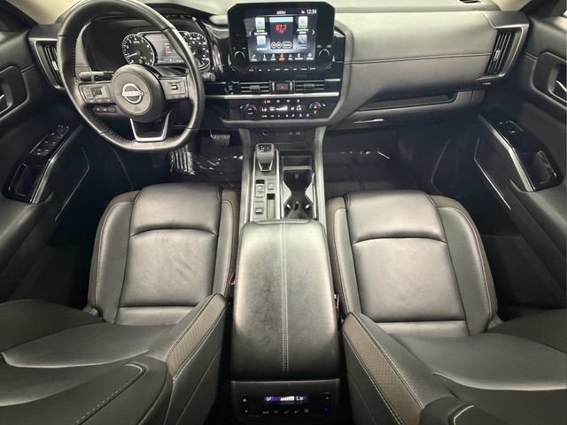 Certified 2025 Nissan Pathfinder SL FWD image 19