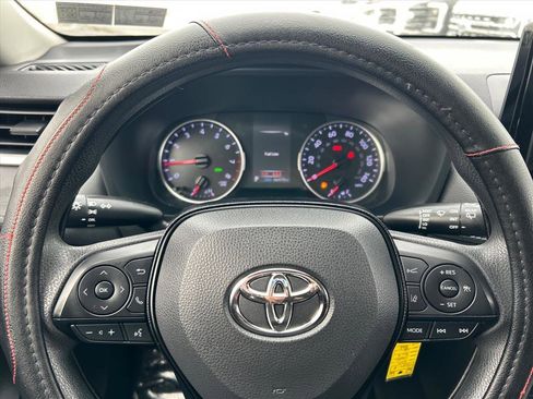 Used 2019 Toyota RAV4 LE w/ All Weather Liner Package image 21