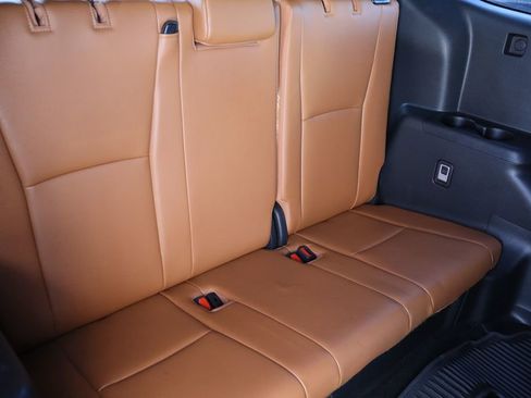 Used 2022 Toyota Highlander Platinum image 27