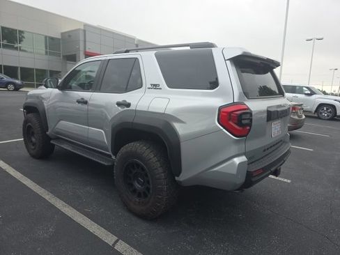 Used 2025 Toyota 4Runner TRD Off-Road Premium AWD/4WD image 7