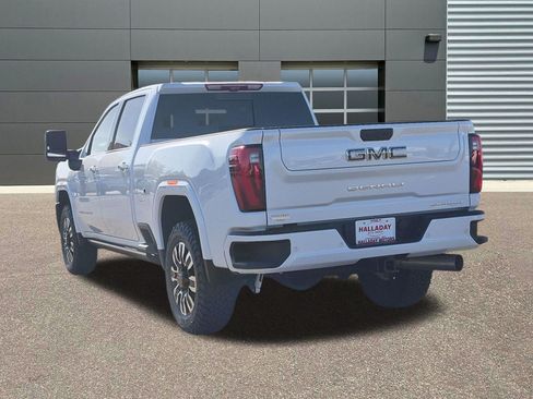 Used 2026 GMC Sierra 3500 Denali Ultimate AWD/4WD image 8