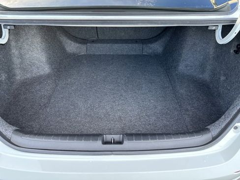 Used 2018 Honda Accord EX-L image 18