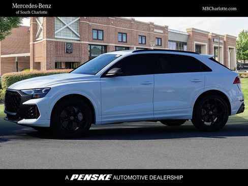 Used 2025 Audi RS Q8 performance image 1