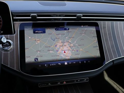 Used 2025 Mercedes-Benz E 350 4MATIC Sedan image 22