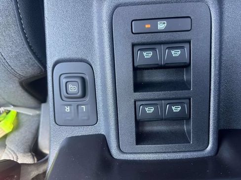 Used 2025 Ford Bronco 4-Door AWD/4WD image 32
