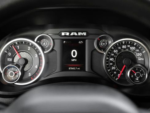 Used 2023 RAM 3500 Big Horn AWD/4WD image 23
