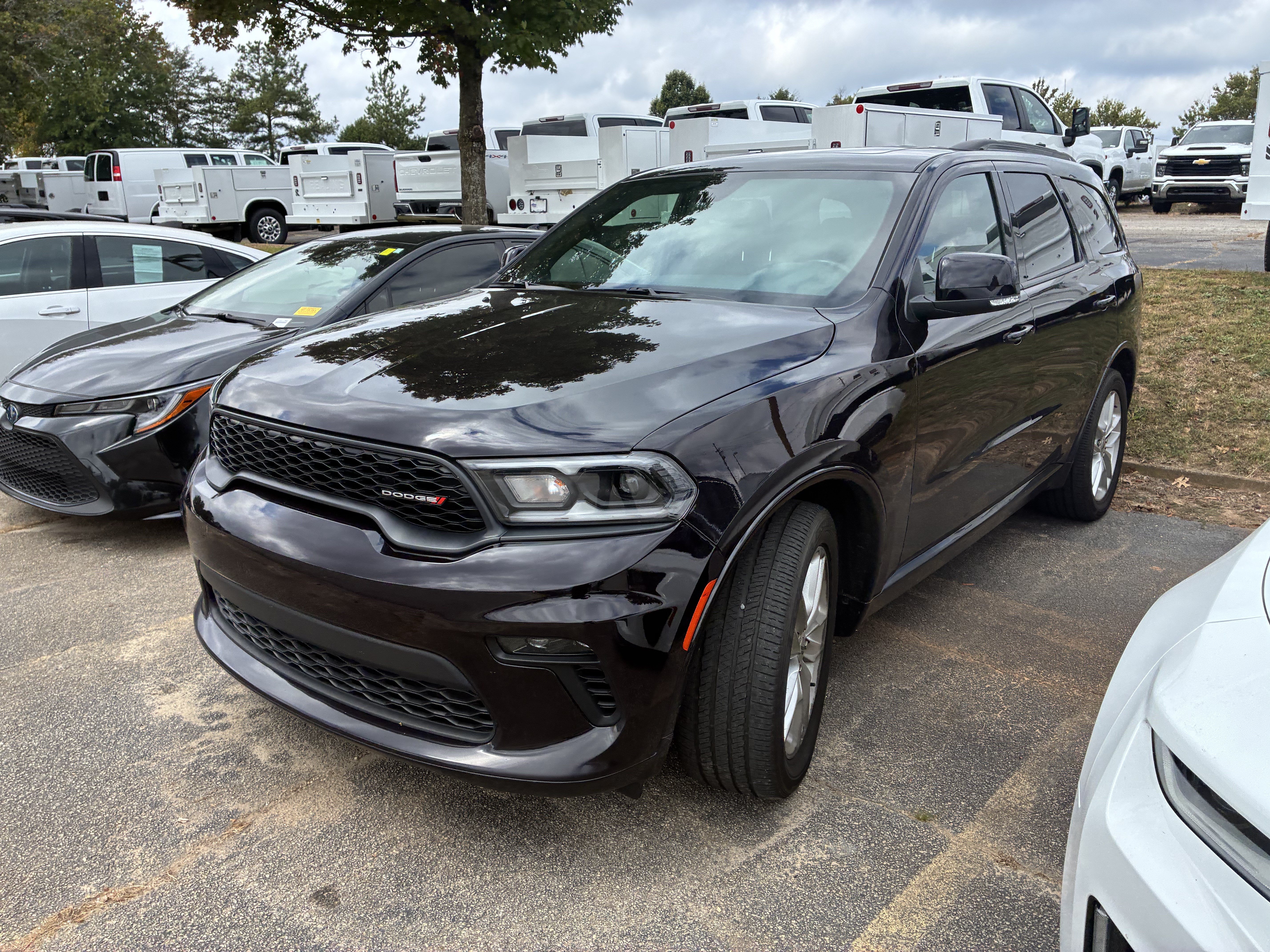 Used 2021 Dodge Durango GT RWD image 3