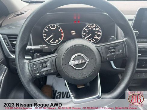Used 2023 Nissan Rogue S image 14