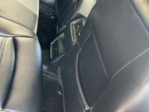 Used 2024 Ford Edge SEL image 36