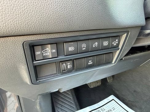 Used 2023 Toyota Tundra Limited w/ Power Package AWD/4WD image 22