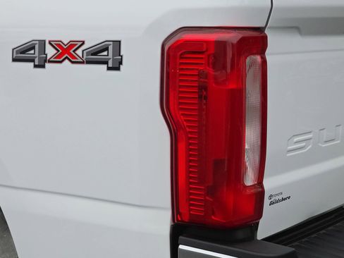 Used 2026 Ford F250 XLT image 33