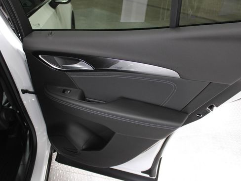 New 2026 Buick Envision Preferred image 18