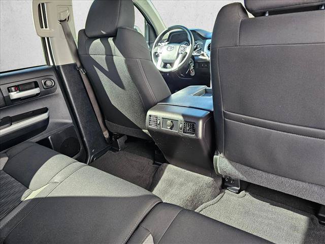 Used 2015 Toyota Tundra SR5 w/ SR5 Upgrade Package AWD/4WD image 15