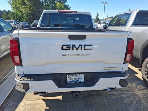Used 2026 GMC Sierra 1500 Elevation w/ Elevation Premium Package AWD/4WD image 9