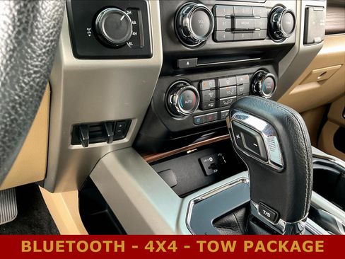 Used 2015 Ford F150 Lariat AWD/4WD image 17