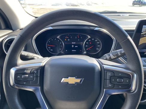 Used 2025 Chevrolet Blazer LT AWD/4WD image 23