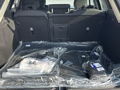 New 2026 Volvo XC60 B5 Core w/ Protection Package Premier image 31