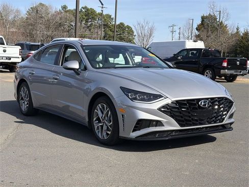 Used 2023 Hyundai Sonata SEL image 7