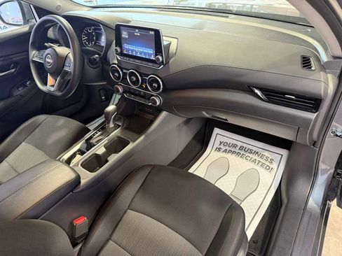 Used 2025 Nissan Sentra SV image 36