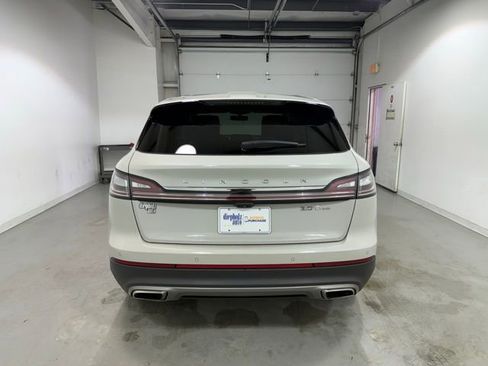 Used 2020 Lincoln Nautilus Reserve image 6