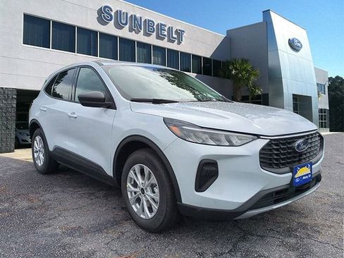 New 2026 Ford Escape Active image 1