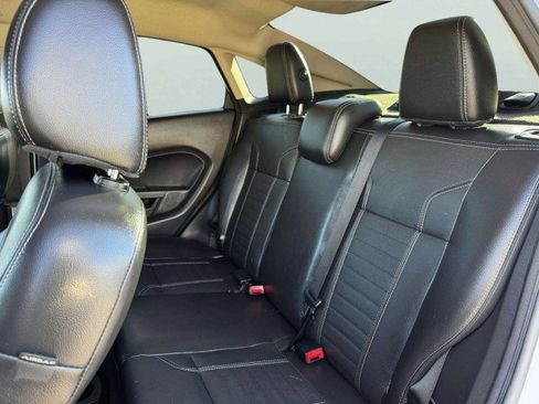 Used 2014 Ford Fiesta Titanium image 35