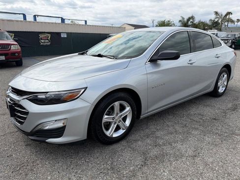 Used 2021 Chevrolet Malibu LS FWD image 12
