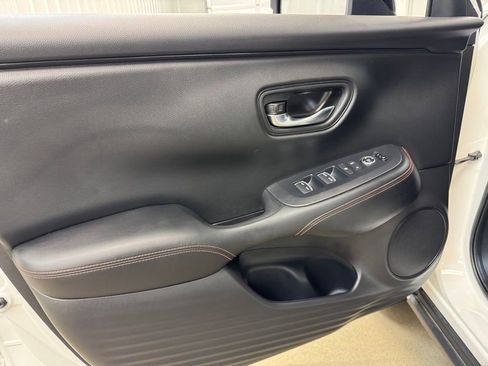 Used 2023 Honda HR-V Sport image 8