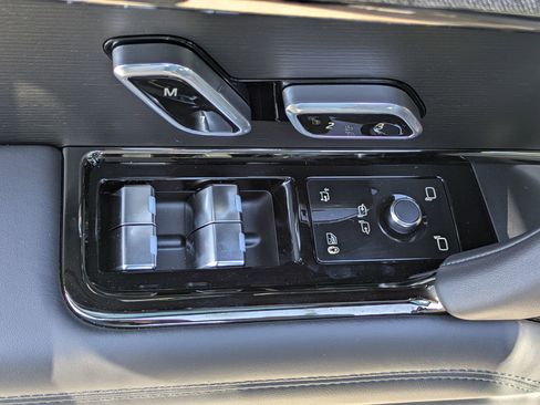 New 2026 Land Rover Range Rover Sport Dynamic SE image 21