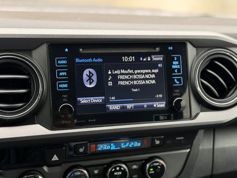 Used 2016 Toyota Tacoma SR5 image 22