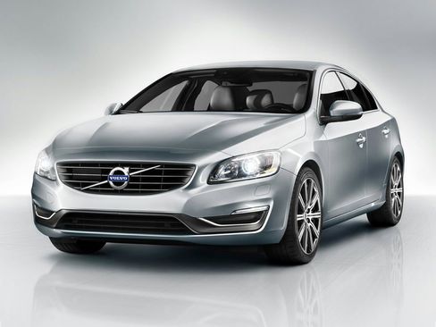 Used 2014 Volvo S60 T5 FWD image 1