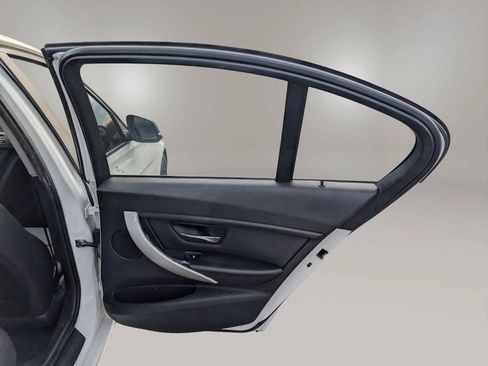 Used 2012 BMW 328i Sedan RWD image 30